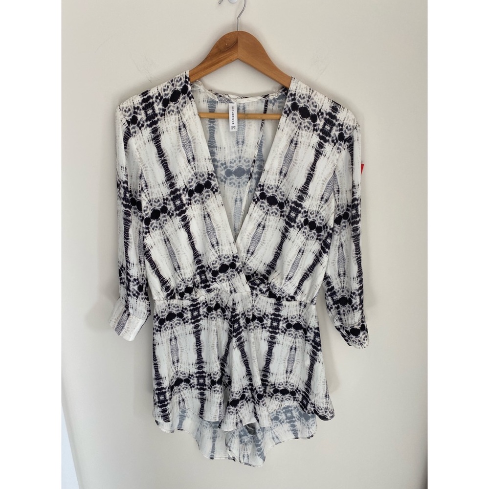 Bec & Bridge Black and white tie dye open back romper‎ size 6